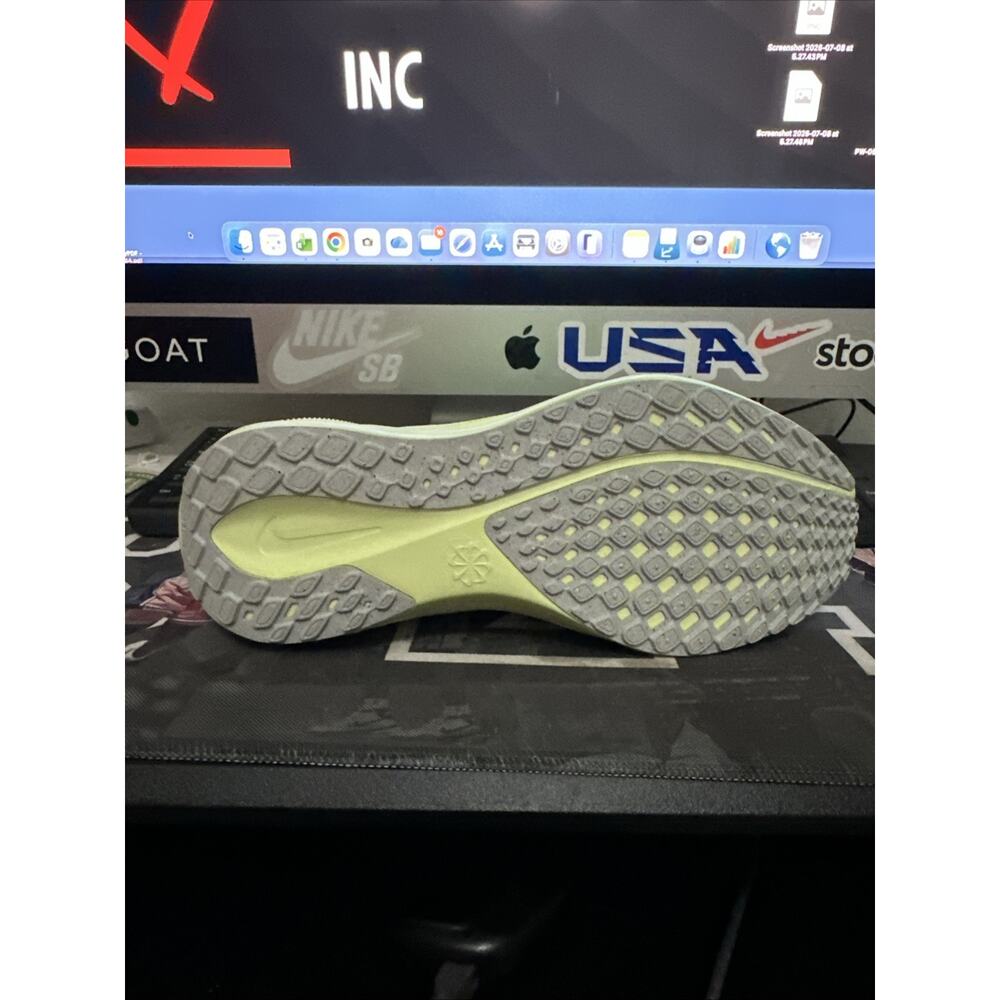 New Women's Size 7.5 Nike Air Zoom Pegasus 41 Barely Volt FD2723-702 Running - Picture 5 of 7